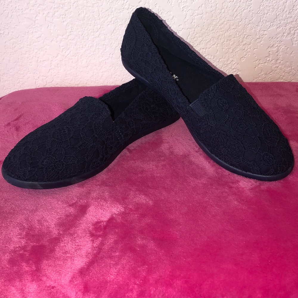 New Navy Airwalk Slip ons